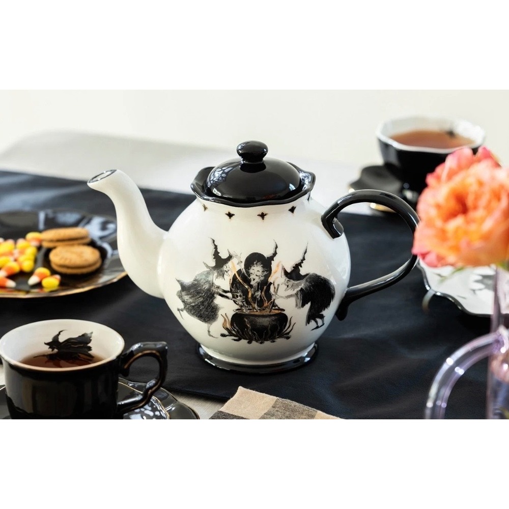 Potter's Studio Halloween Spooky Night Witches Brew Ceramic Teapot 40oz NEW